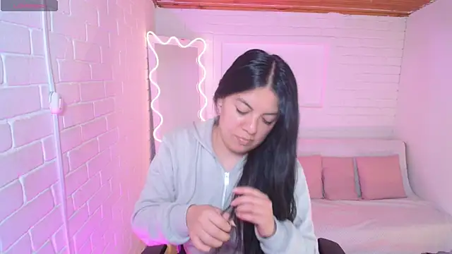 Coraline tay online show from 15, 9, 2025