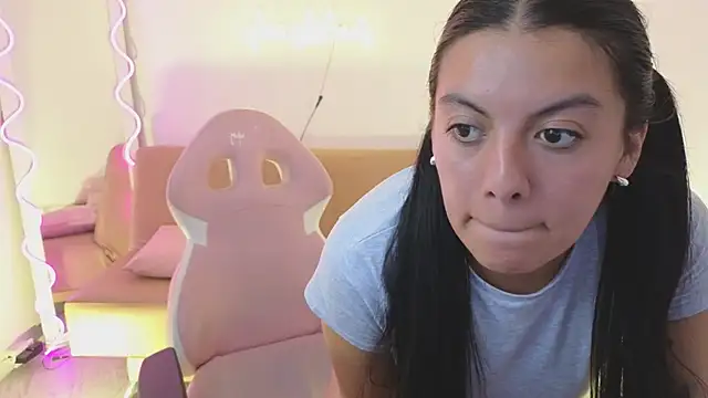 Coraline tay online show from 27, 2, 2025
