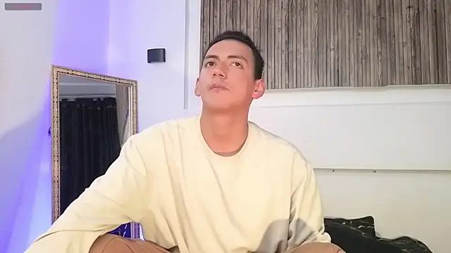 aron and paula online show from 10, 10, 2025