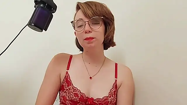 Snapshot of Elise_Nyx chatting on 25, 9, 2025 Elise Nyx online show from 25, 9, 2025