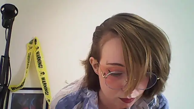 Elise Nyx online show from 8, 11, 2025