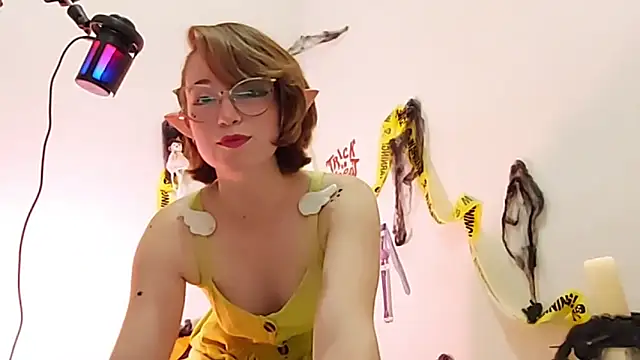 Elise Nyx online show from 2, 11, 2025