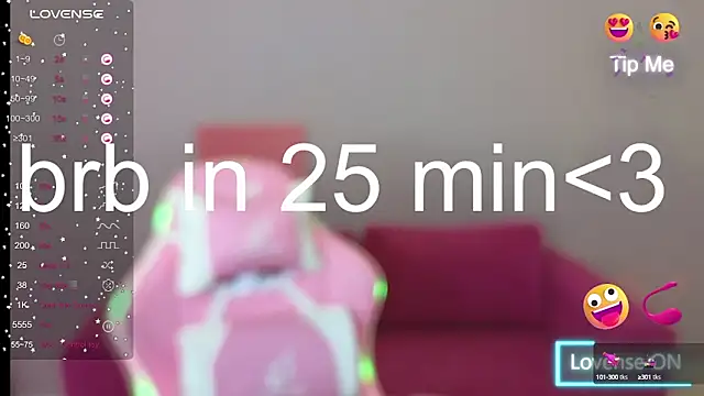 Snapshot of KristinMoore chatting on 19, 3, 2025 KristinMoore online show from 19, 3, 2025