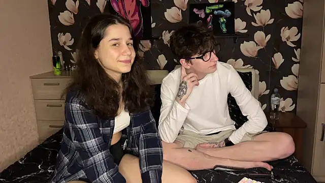 baby lesi online show from 18, 4, 2026