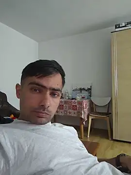 Snapshot of andreiiiii2025 chatting on 26, 5, 2026 andreiiiii2025 online show from 26, 5, 2026