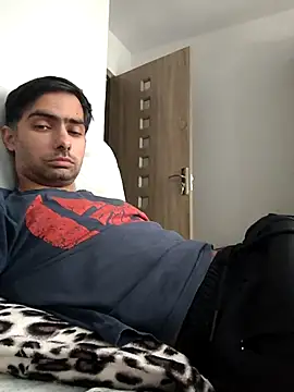 Snapshot of andreiiiii2025 chatting on 6, 1, 2026 andreiiiii2025 online show from 6, 1, 2026