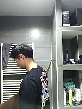 Snapshot of andreiiiii2025 chatting on 9, 2, 2026 andreiiiii2025 online show from 9, 2, 2026