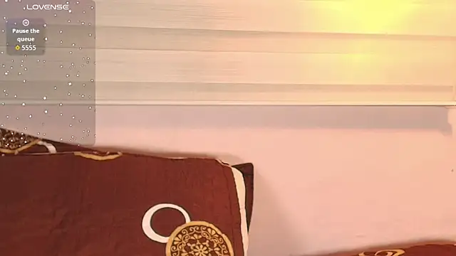 emily sweett24 online show from 28, 11, 2025