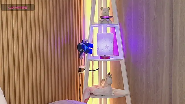 emily sweett24 online show from 20, 4, 2026