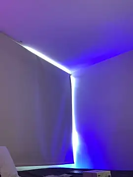 eross chipre  online show from 2, 11, 2025