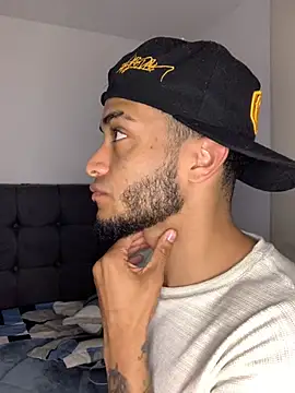 eross chipre  online show from 18, 4, 2026