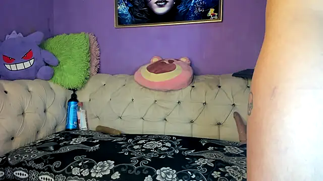 Snapshot of amydelahozgomez chatting on 28, 10, 2025 amydelahozgomez online show from 28, 10, 2025