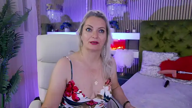 Snapshot of LadyTouch chatting on 11, 6, 2026 LadyTouch online show from 11, 6, 2026