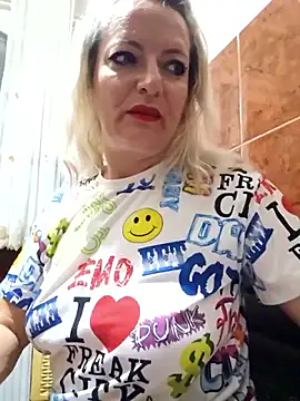 Snapshot of LadyTouch chatting on 17, 6, 2026 LadyTouch online show from 17, 6, 2026