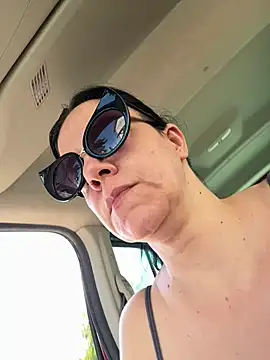 LadydeSade online show from 18, 9, 2025