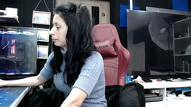 SophieRay92 online show from 8, 3, 2025