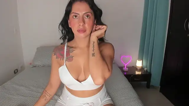  lucianapalmer online show from 14, 2, 2026