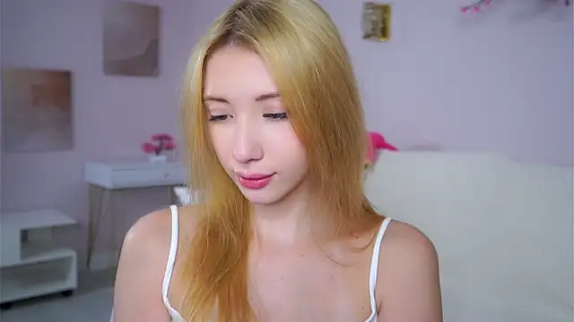 SunnivaCovil online show from 1, 2, 2026