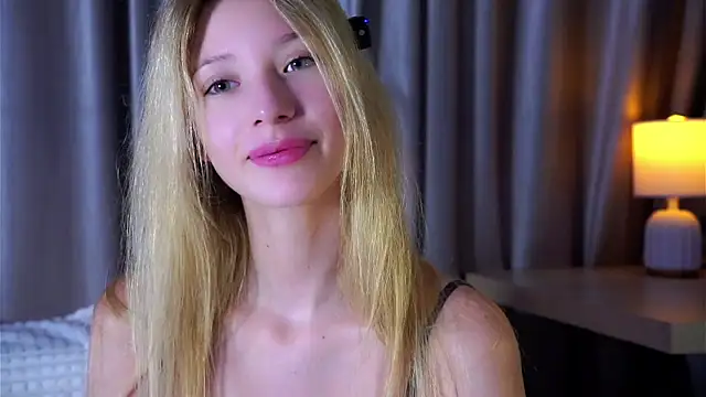 SunnivaCovil online show from 18, 7, 2026