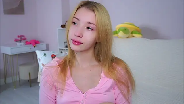 SunnivaCovil online show from 12, 2, 2026