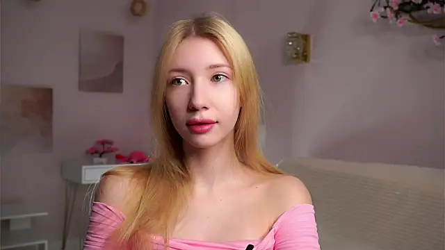 SunnivaCovil online show from 12, 3, 2026