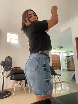 zoe mount online show from 2, 10, 2025