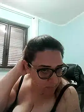 Snapshot of Dolcecurvy chatting on 20, 6, 2026 Dolcecurvy online show from 20, 6, 2026