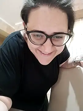 Snapshot of Dolcecurvy chatting on 11, 7, 2026 Dolcecurvy online show from 11, 7, 2026