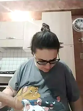 Dolcecurvy online show from 1, 11, 2025