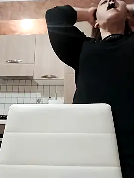 Dolcecurvy online show from 19, 2, 2026