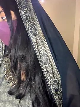 Dishasarmaa05 online show from 28, 11, 2025