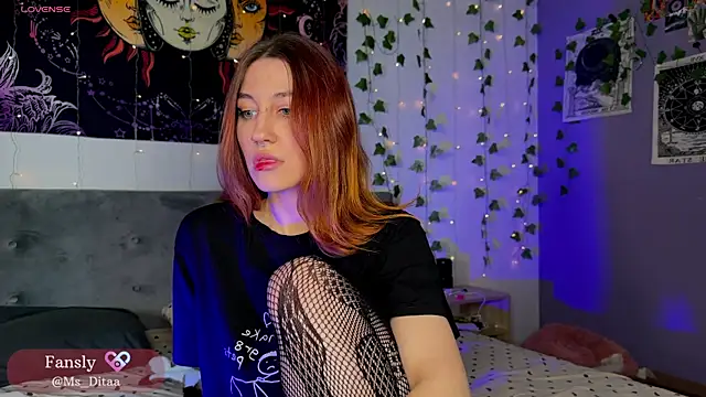 Dita Redrum online show from 27, 9, 2025