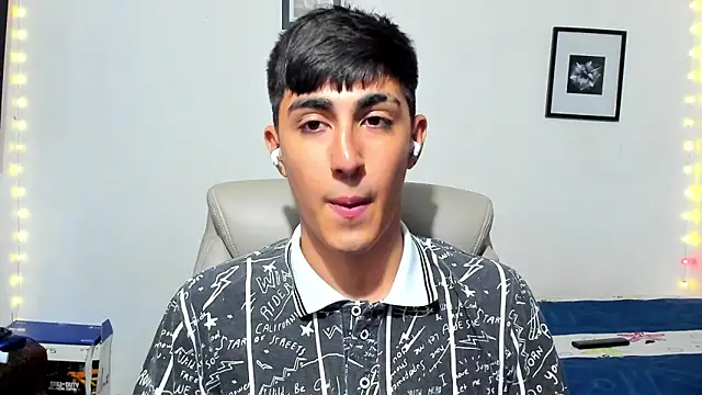 Snapshot of babymaik chatting on 21, 11, 2025 babymaik online show from 21, 11, 2025