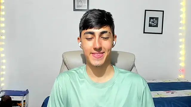 Snapshot of babymaik chatting on 19, 11, 2025 babymaik online show from 19, 11, 2025