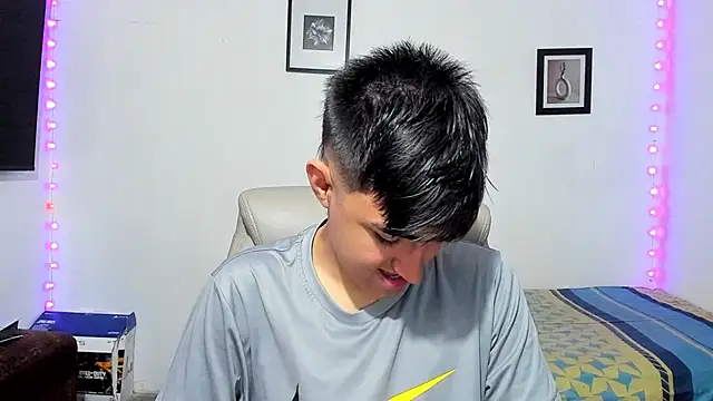 Snapshot of babymaik chatting on 17, 10, 2025 babymaik online show from 17, 10, 2025