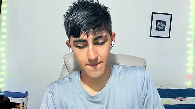 Snapshot of babymaik chatting on 20, 11, 2025 babymaik online show from 20, 11, 2025