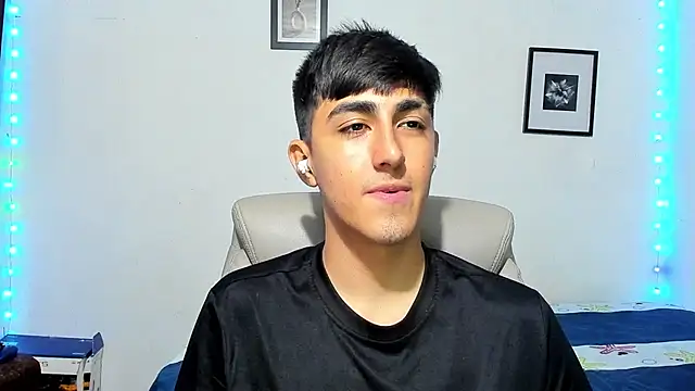 Snapshot of babymaik chatting on 17, 11, 2025 babymaik online show from 17, 11, 2025