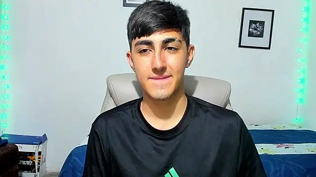 Snapshot of babymaik chatting on 18, 11, 2025 babymaik online show from 18, 11, 2025