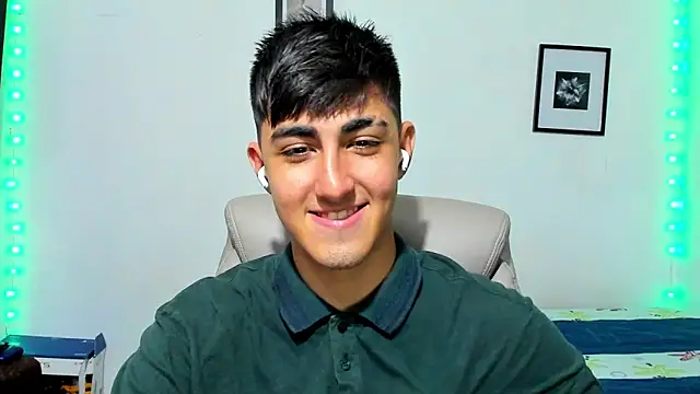 Snapshot of babymaik chatting on 24, 11, 2025 babymaik online show from 24, 11, 2025