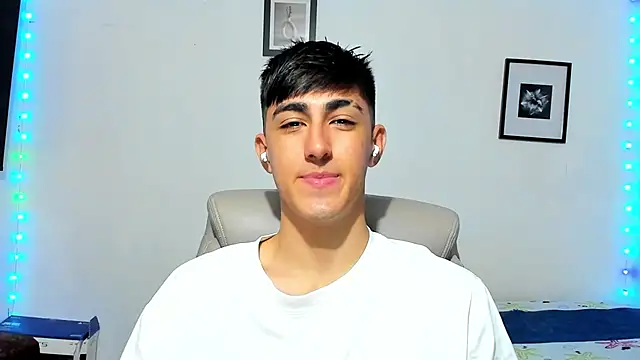 Snapshot of babymaik chatting on 25, 11, 2025 babymaik online show from 25, 11, 2025