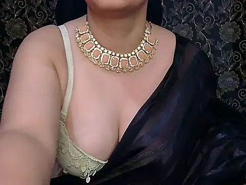 Snapshot of MilkyQueen69 chatting on 22, 3, 2025 MilkyQueen69 online show from 22, 3, 2025