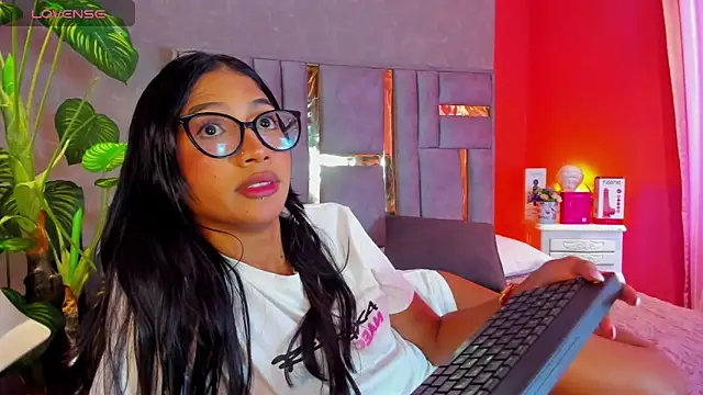 Tyla Ks online show from 31, 3, 2026