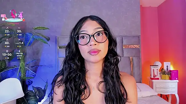 Snapshot of Tyla_Ks chatting on 5, 5, 2026 Tyla Ks online show from 5, 5, 2026