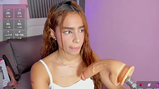 honey sofii  online show from 22, 4, 2026