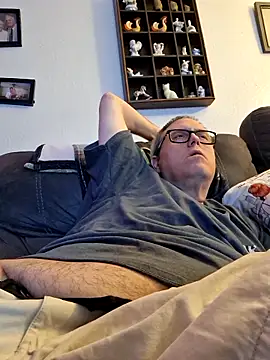 Snapshot of Smallone327 chatting on 3, 10, 2025 Smallone327 online show from 3, 10, 2025