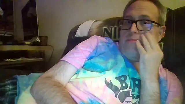 Snapshot of Smallone327 chatting on 20, 9, 2025 Smallone327 online show from 20, 9, 2025