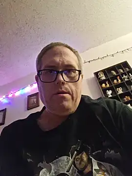 Snapshot of Smallone327 chatting on 18, 10, 2025 Smallone327 online show from 18, 10, 2025