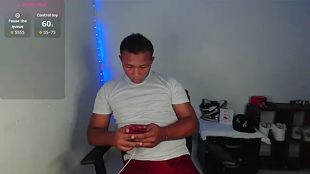 Gooss cum online show from 8, 11, 2025