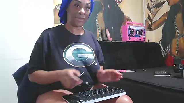 Queenanitadix online show from 21, 3, 2026