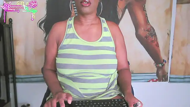 Snapshot of Queenanitadix chatting on 15, 5, 2026 Queenanitadix online show from 15, 5, 2026